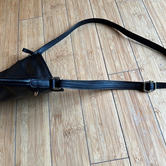 Giani Bernini Leather Crossbody Purse - Picture 5 of 8